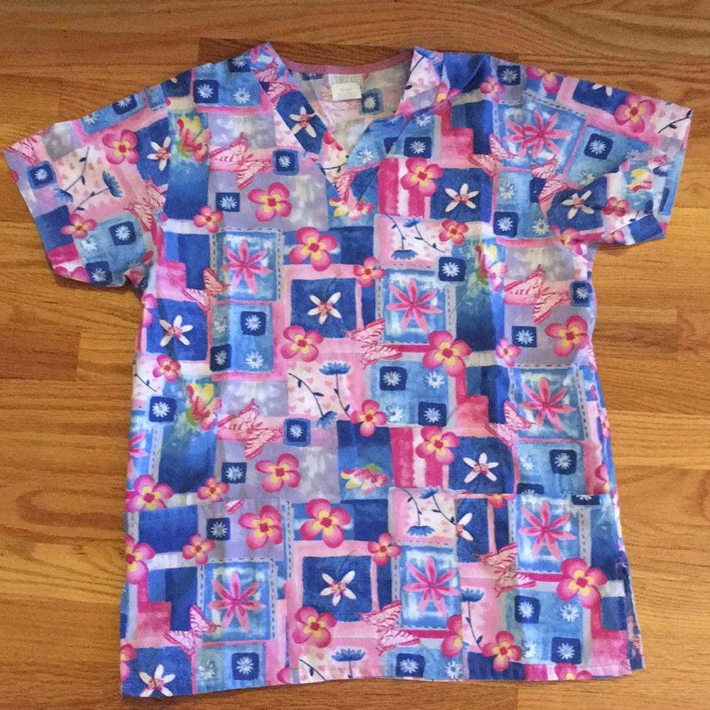 Small Fundamentals Scrub Top